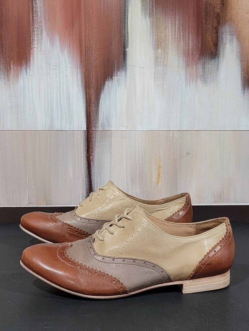 hinge Women’s Leather Wingtip Brogue Oxford Dress Casual Shoes Lace-Up Sz 10